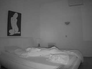 voyeurcam-julmodels-reallife-2