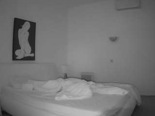 voyeurcam-julmodels-reallife-2