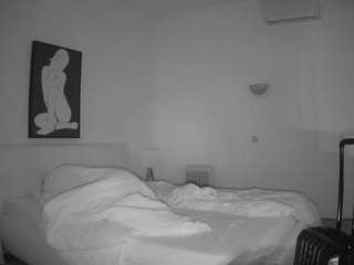 voyeurcam-julmodels-reallife-2