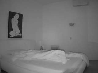 voyeurcam-julmodels-reallife-2