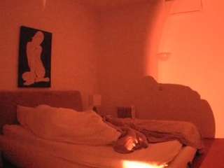 Este modelo está en vivo ahora. voyeurcam-julmodels-reallife-2