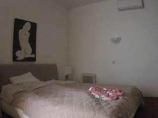 Эта модель сейчас онлайн. voyeurcam-julmodels-reallife-2