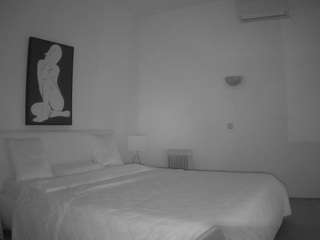 voyeurcam-julmodels-reallife-2