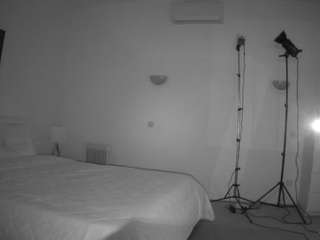 voyeurcam-julmodels-reallife-2