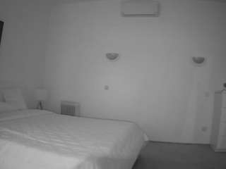 voyeurcam-julmodels-reallife-2