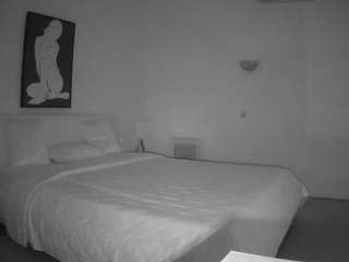 voyeurcam-julmodels-reallife-2
