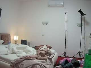 voyeurcam-julmodels-reallife-2