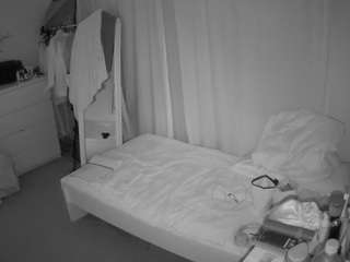 voyeurcam-julmodels-reallife-3