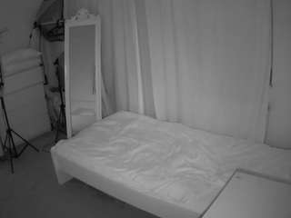 voyeurcam-julmodels-reallife-3