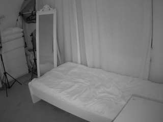 voyeurcam-julmodels-reallife-3