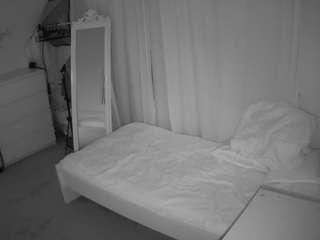 voyeurcam-julmodels-reallife-3