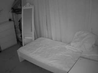 voyeurcam-julmodels-reallife-3