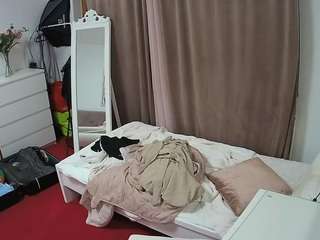 voyeurcam-julmodels-reallife-3
