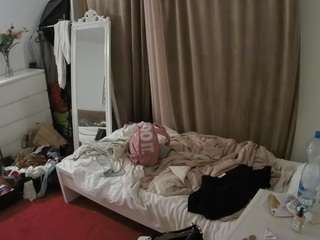 voyeurcam-julmodels-reallife-3
