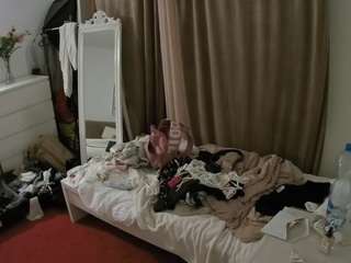 voyeurcam-julmodels-reallife-3