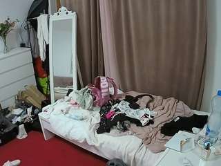 voyeurcam-julmodels-reallife-3