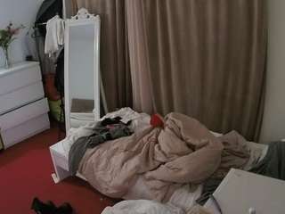 voyeurcam-julmodels-reallife-3 Thumb Image