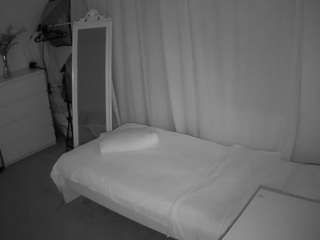 voyeurcam-julmodels-reallife-3