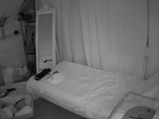 voyeurcam-julmodels-reallife-3