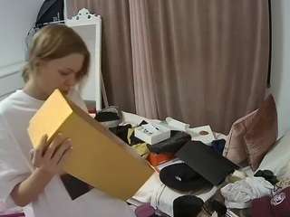 voyeurcam-julmodels-reallife-3
