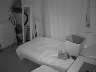 voyeurcam-julmodels-reallife-3