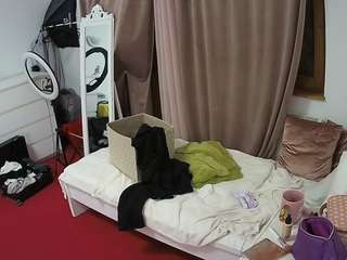 voyeurcam-julmodels-reallife-3