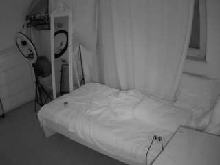 voyeurcam-julmodels-reallife-3