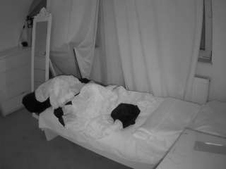 voyeurcam-julmodels-reallife-3