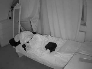 voyeurcam-julmodels-reallife-3