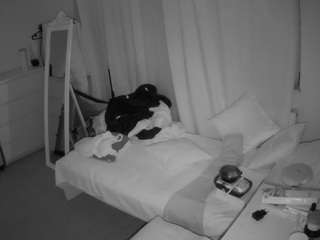 voyeurcam-julmodels-reallife-3's CamSoda show and profile