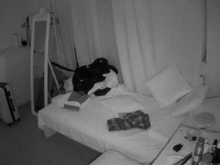 voyeurcam-julmodels-reallife-3