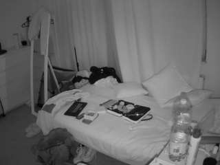 voyeurcam-julmodels-reallife-3