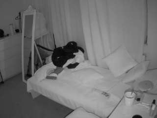 Live Sex Chat with Julmodels Bedroom-E3 (@voyeurcam-julmodels-reallife-3)