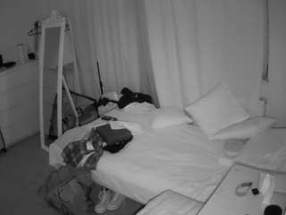 voyeurcam-julmodels-reallife-3