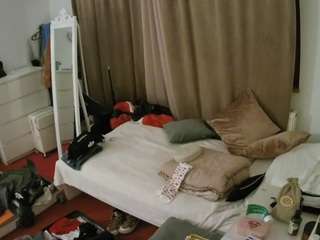 voyeurcam-julmodels-reallife-3