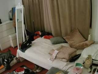 voyeurcam-julmodels-reallife-3