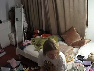 Julmodels Bedroom-E3 live webcam on Soda Cams