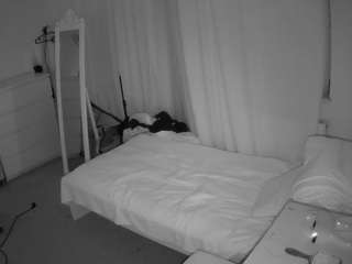 voyeurcam-julmodels-reallife-3