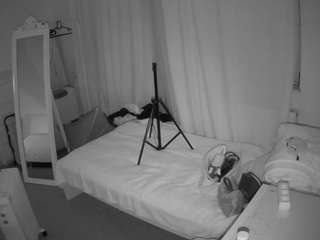 voyeurcam-julmodels-reallife-3