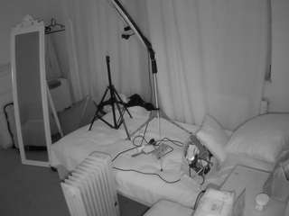 voyeurcam-julmodels-reallife-3