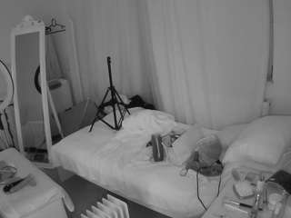 voyeurcam-julmodels-reallife-3