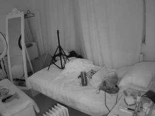 voyeurcam-julmodels-reallife-3