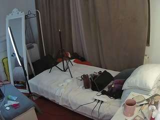 voyeurcam-julmodels-reallife-3