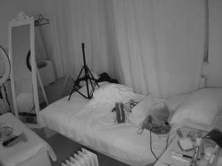 voyeurcam-julmodels-reallife-3