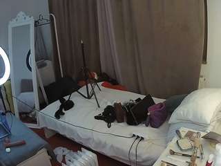 voyeurcam-julmodels-reallife-3