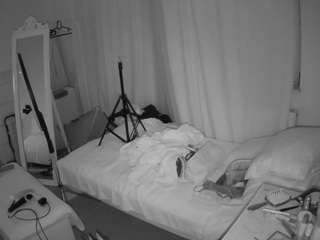 voyeurcam-julmodels-reallife-3's CamSoda show and profile