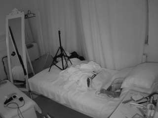 voyeurcam-julmodels-reallife-3