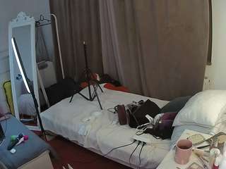 voyeurcam-julmodels-reallife-3