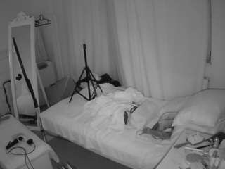 voyeurcam-julmodels-reallife-3