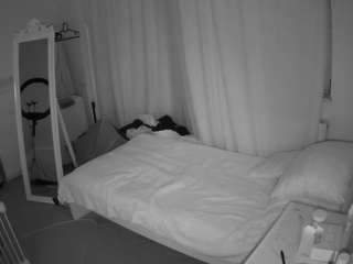 voyeurcam-julmodels-reallife-3